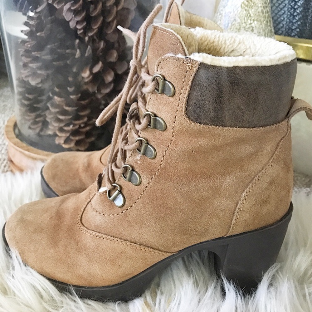 BearPaw Snow/Winter Boots